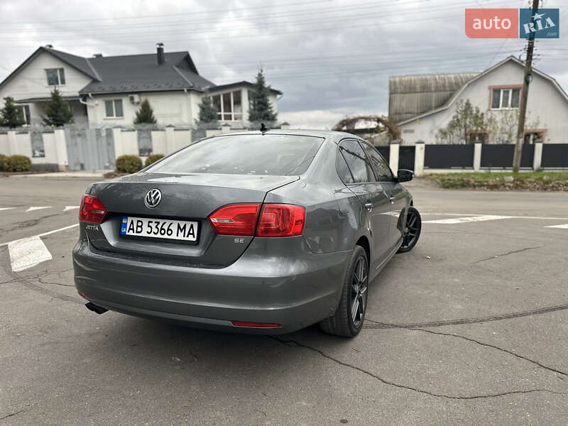 Седан Volkswagen Jetta 2014 в Вінниці