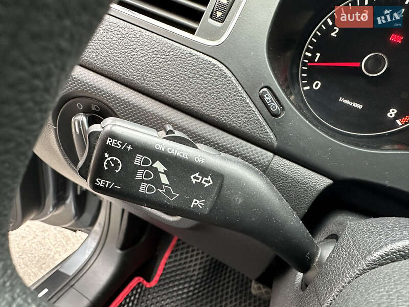 Седан Volkswagen Jetta 2014 в Вінниці