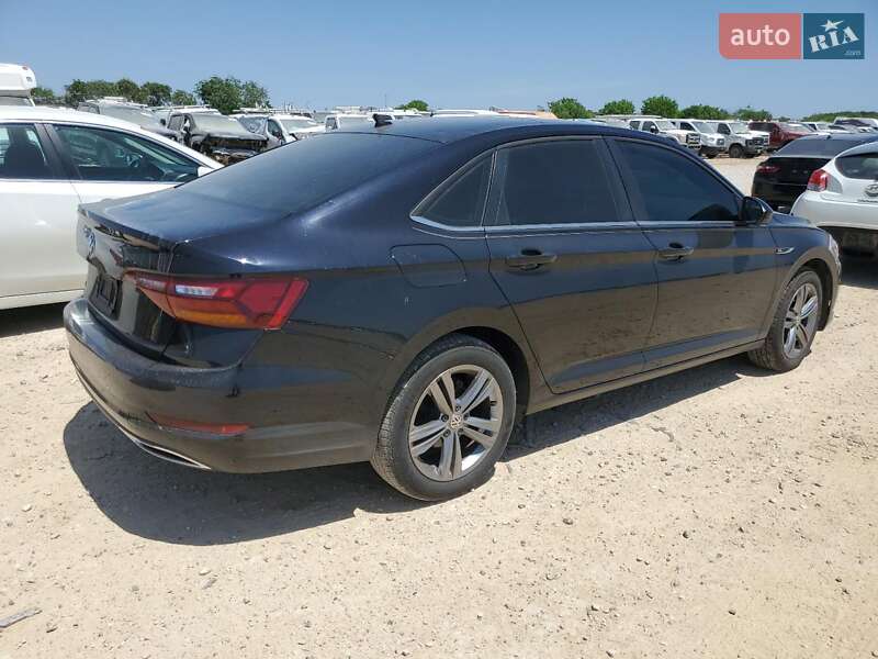 Седан Volkswagen Jetta 2018 в Львове