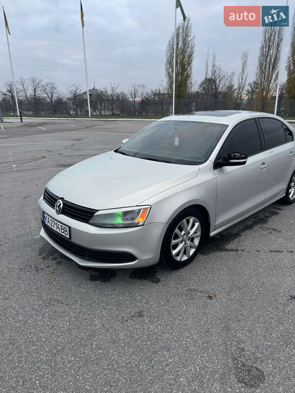 Седан Volkswagen Jetta 2011 в Харькове