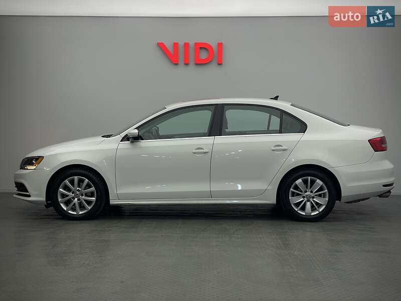 Седан Volkswagen Jetta 2016 в Киеве