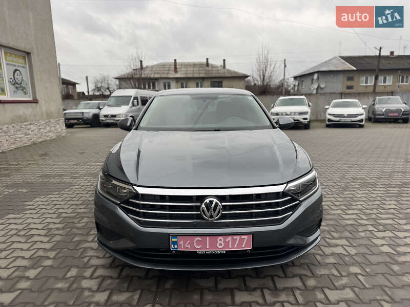 Седан Volkswagen Jetta 2018 в Луцке