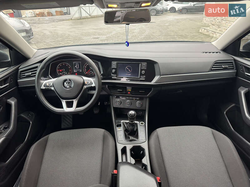 Седан Volkswagen Jetta 2018 в Луцке