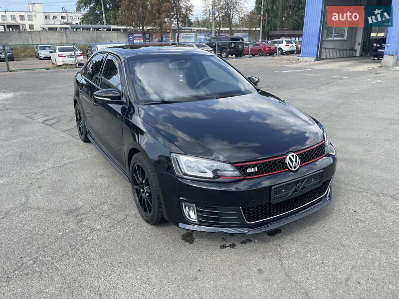 Седан Volkswagen Jetta 2015 в Киеве фото 27 Седан Volkswagen Jetta 2015 в Киеве