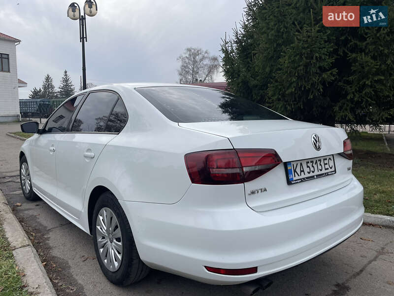 Седан Volkswagen Jetta 2016 в Ромнах фото 8 Седан Volkswagen Jetta 2016 в Ромнах