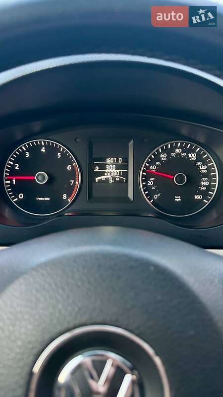 Седан Volkswagen Jetta 2013 в Києві