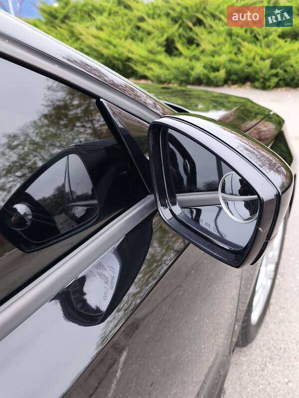 Седан Volkswagen Jetta 2014 в Миколаєві