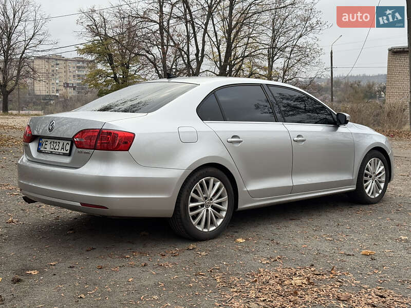 Седан Volkswagen Jetta 2011 в Кривом Роге фото 3 Седан Volkswagen Jetta 2011 в Кривом Роге
