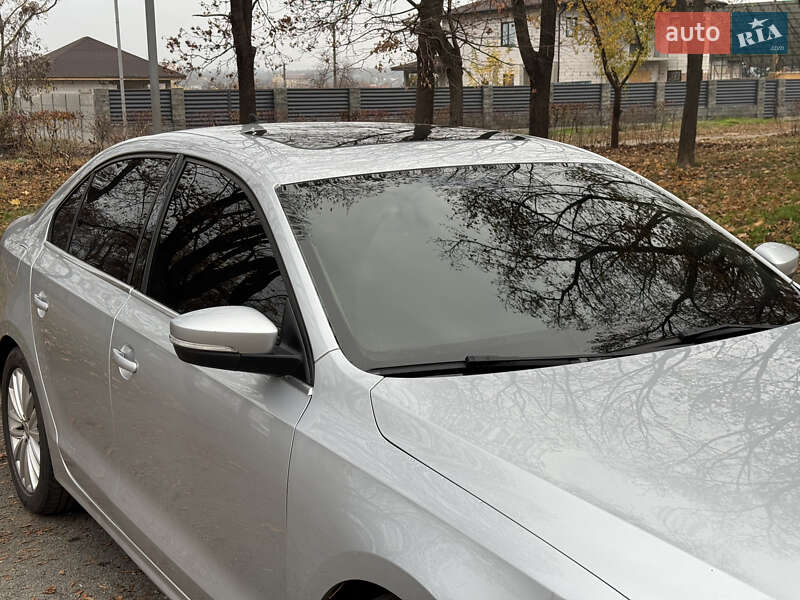 Седан Volkswagen Jetta 2011 в Кривом Роге фото 7 Седан Volkswagen Jetta 2011 в Кривом Роге