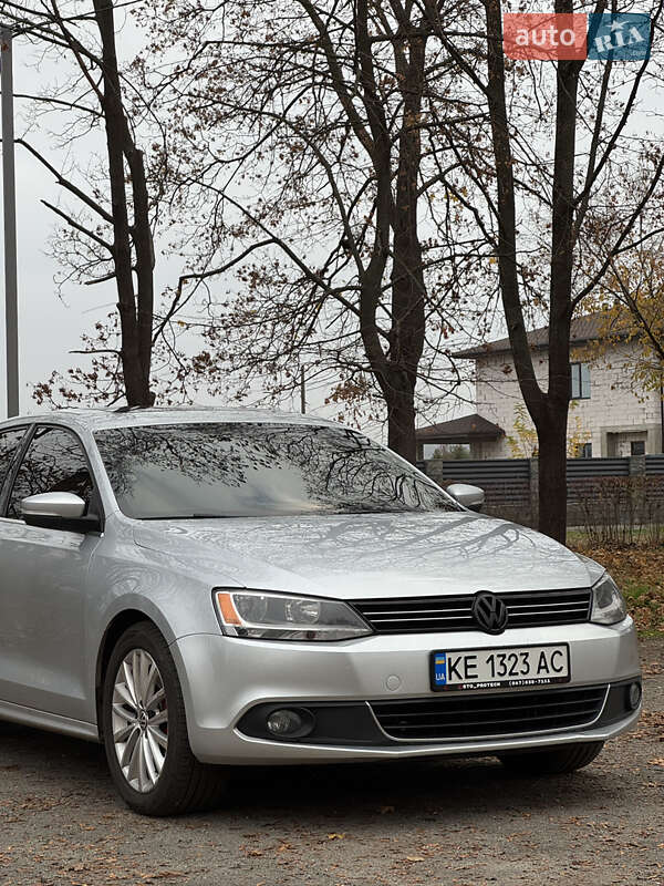 Седан Volkswagen Jetta 2011 в Кривом Роге фото 19 Седан Volkswagen Jetta 2011 в Кривом Роге