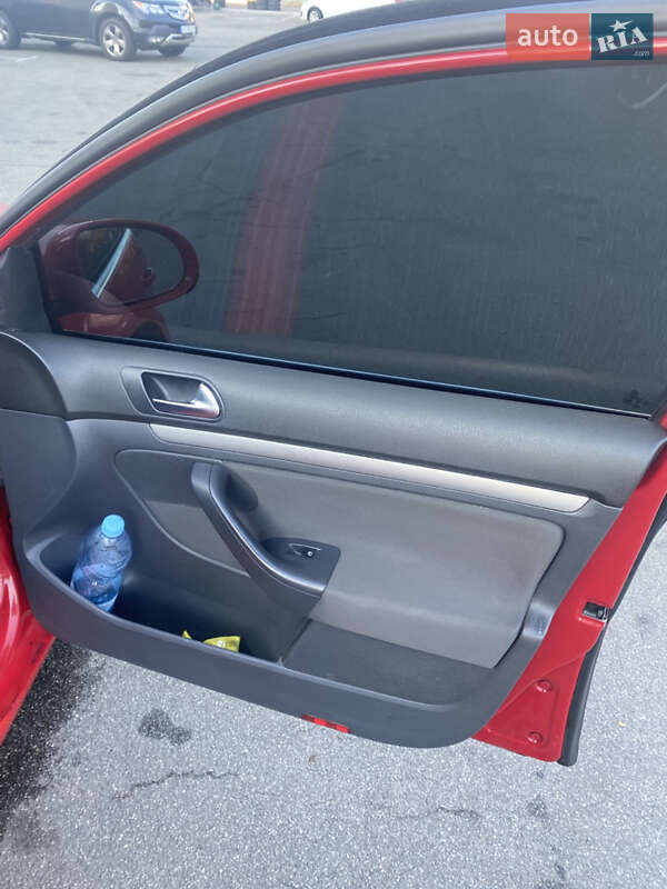 Седан Volkswagen Jetta 2009 в Києві