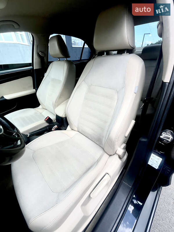 Седан Volkswagen Jetta 2016 в Чернигове