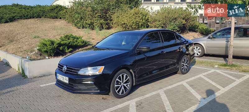Седан Volkswagen Jetta 2016 в Днепре