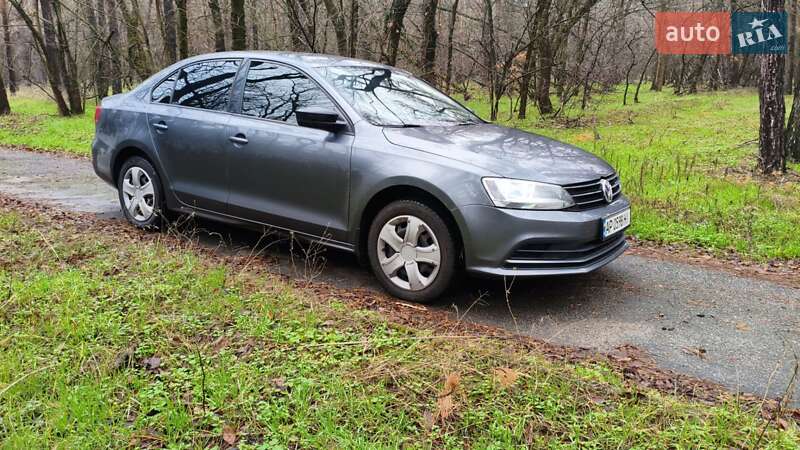 Седан Volkswagen Jetta 2015 в Запоріжжі