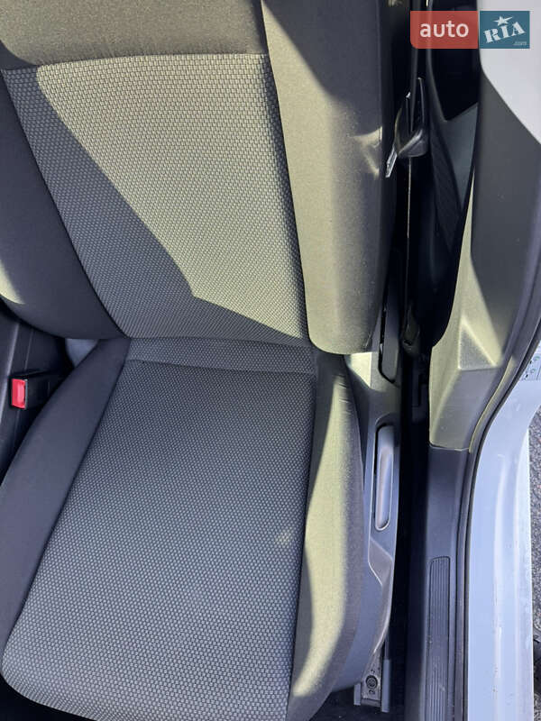 Седан Volkswagen Jetta 2018 в Дніпрі