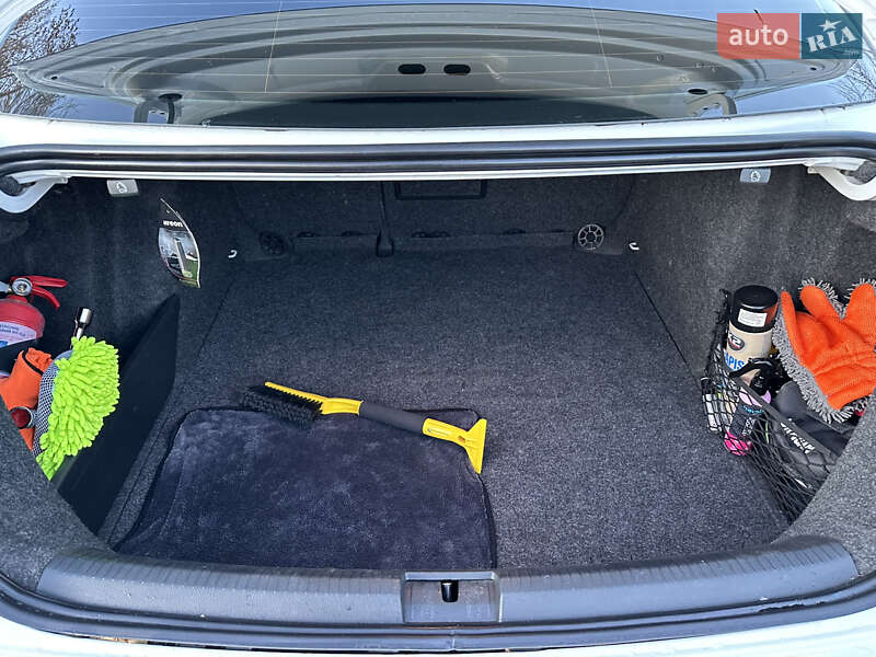 Седан Volkswagen Jetta 2016 в Запоріжжі фото 16 Седан Volkswagen Jetta 2016 в Запоріжжі