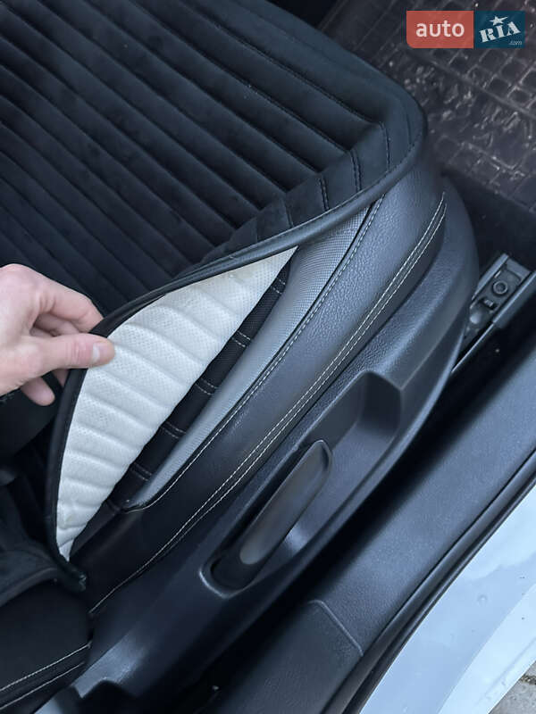 Седан Volkswagen Jetta 2016 в Запоріжжі фото 23 Седан Volkswagen Jetta 2016 в Запоріжжі