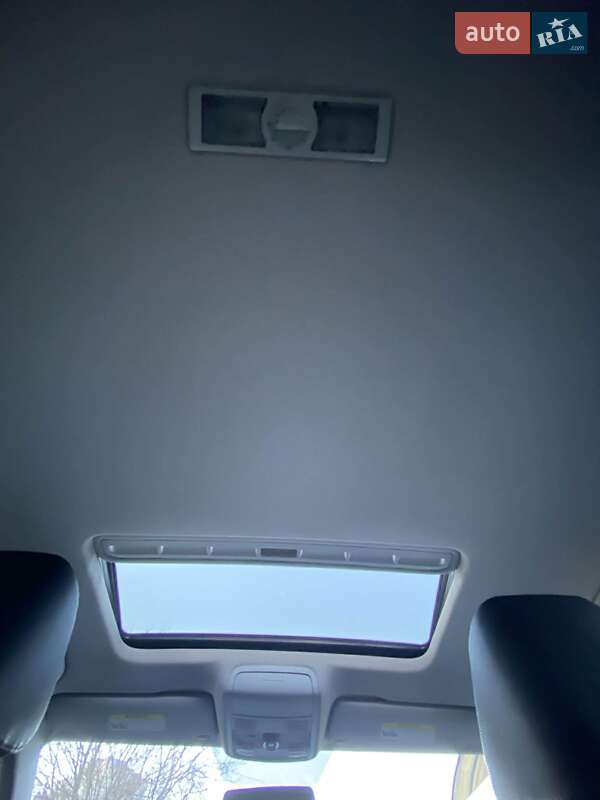 Седан Volkswagen Jetta 2012 в Львове