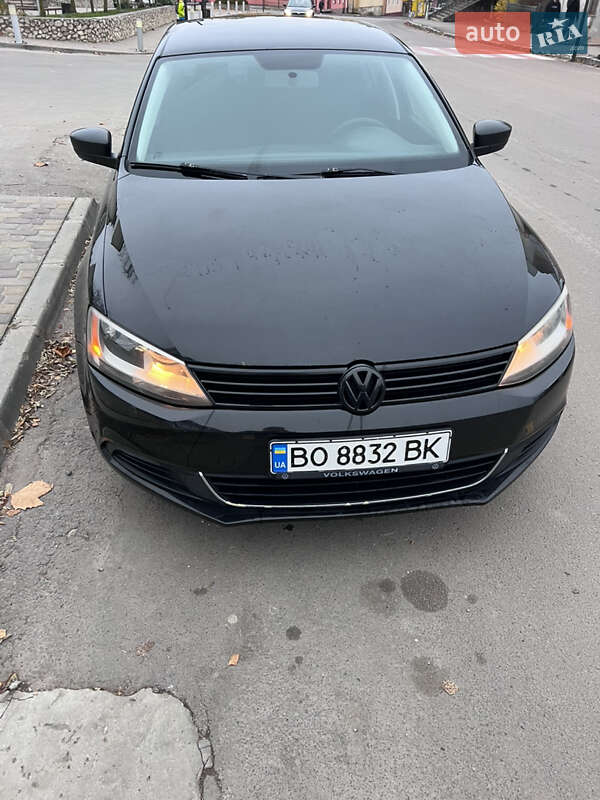 Седан Volkswagen Jetta 2014 в Тернополе фото 2 Седан Volkswagen Jetta 2014 в Тернополе