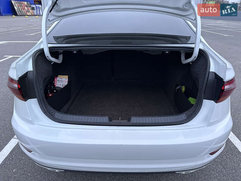 Седан Volkswagen Jetta 2018 в Полтаві