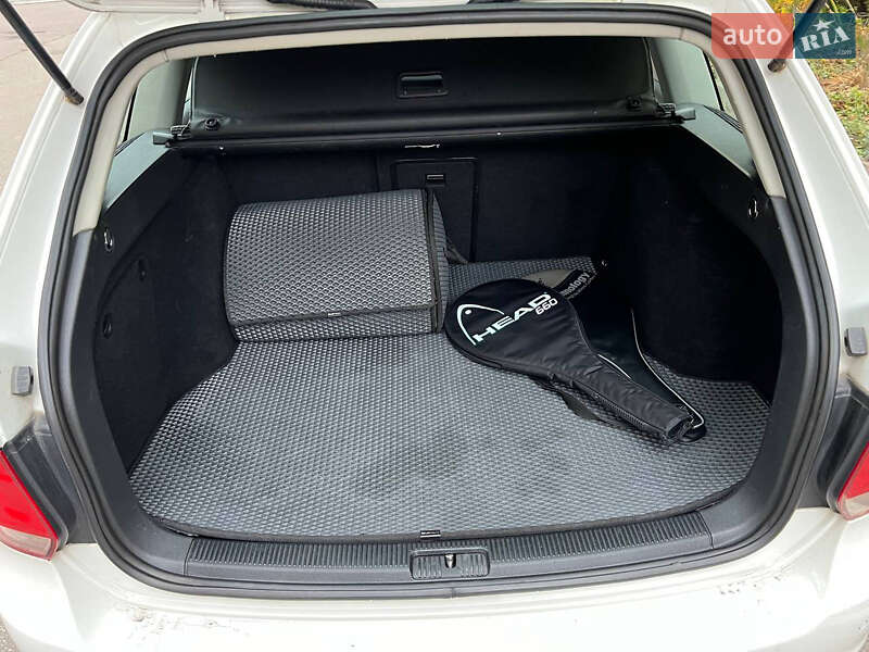 Універсал Volkswagen Jetta 2010 в Бучі