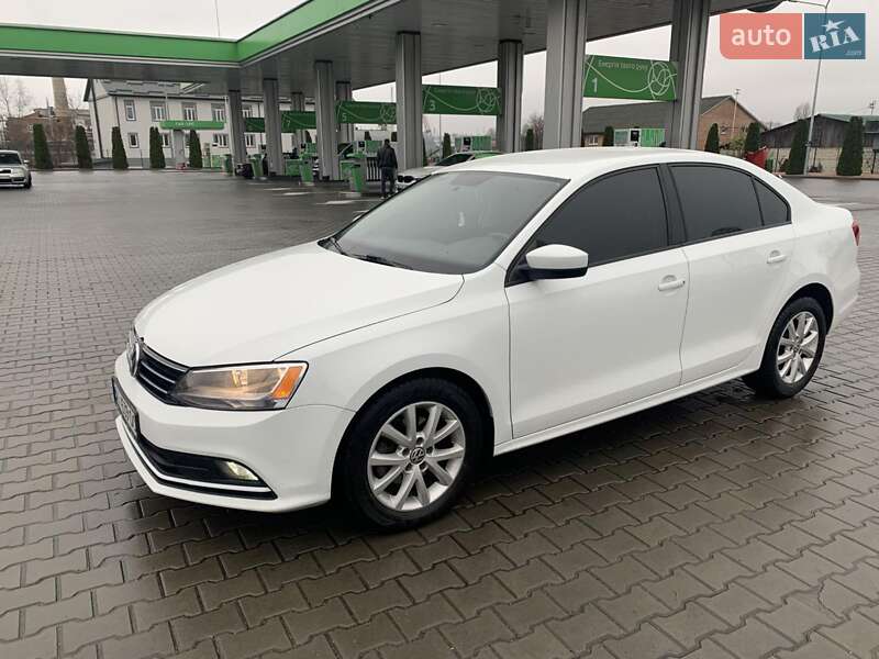 Седан Volkswagen Jetta 2015 в Виннице