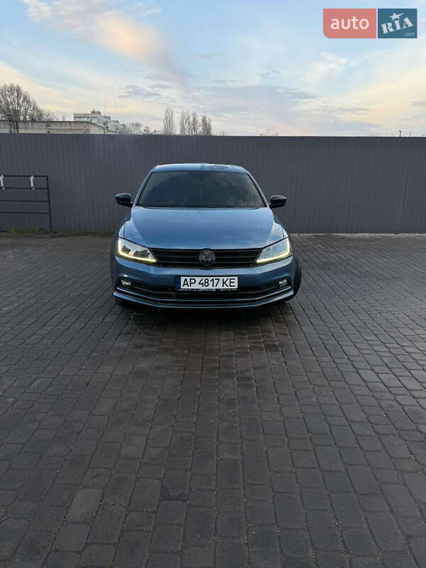 Седан Volkswagen Jetta 2017 в Запорожье