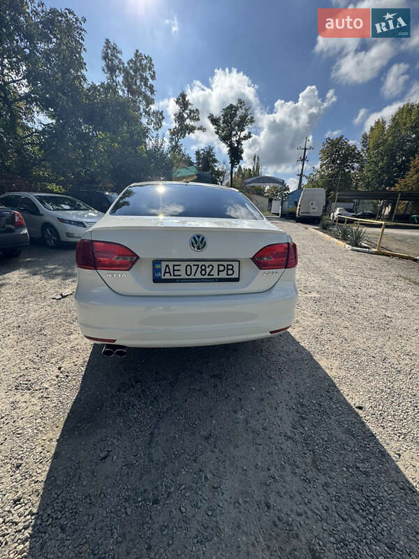 Седан Volkswagen Jetta 2013 в Нікополі