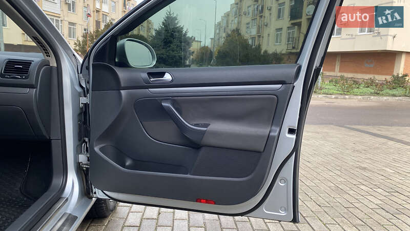 Седан Volkswagen Jetta 2008 в Одесі