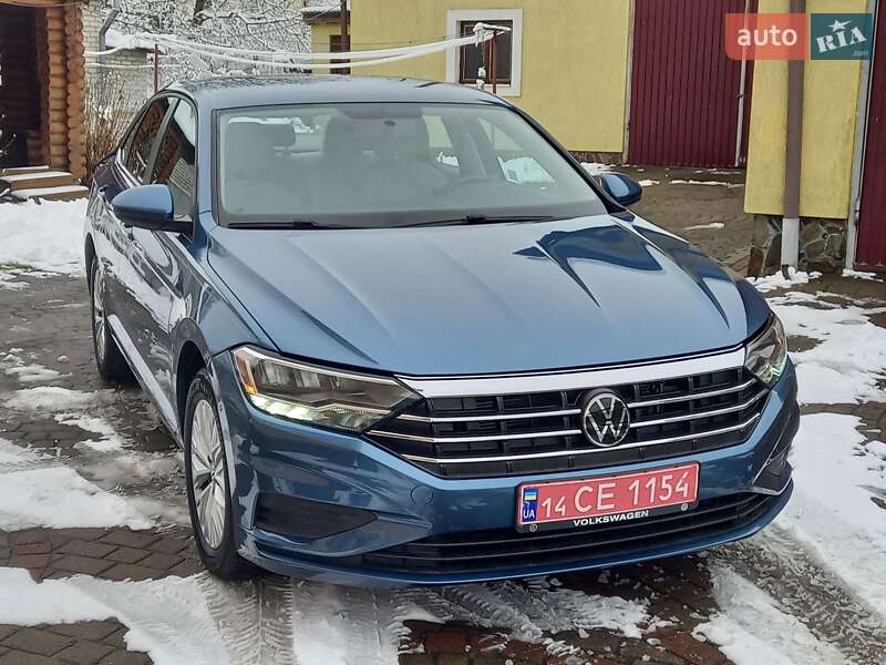 Седан Volkswagen Jetta 2019 в Львове