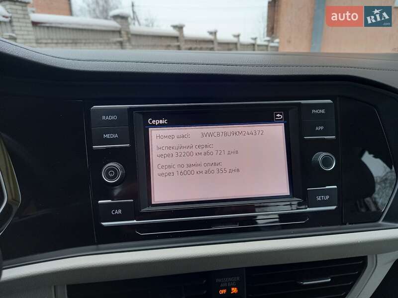 Седан Volkswagen Jetta 2019 в Львове