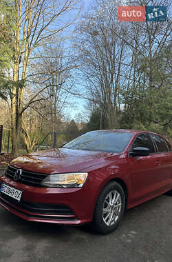 Седан Volkswagen Jetta 2015 в Львове