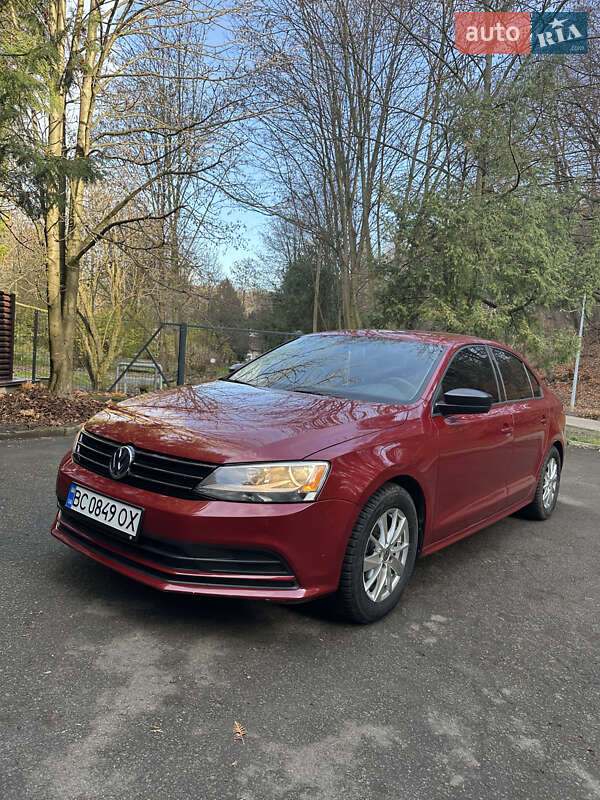 Седан Volkswagen Jetta 2015 в Львове