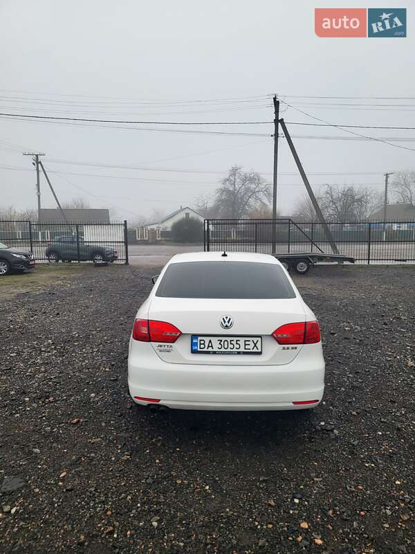 Седан Volkswagen Jetta 2011 в Новоархангельске