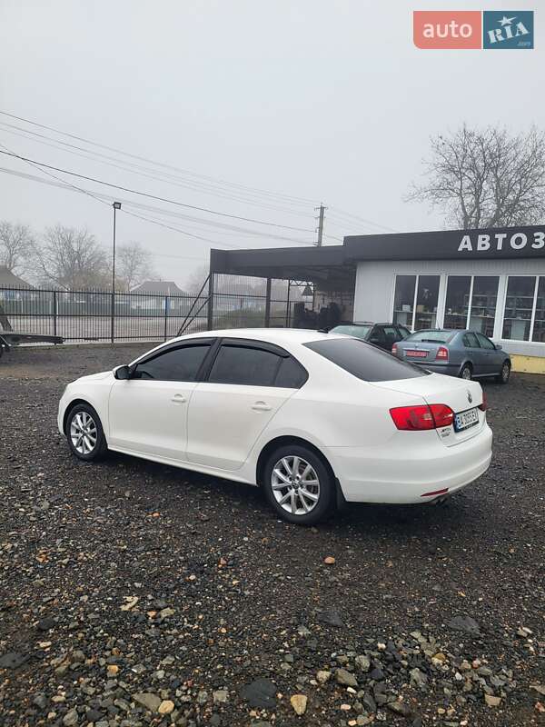 Седан Volkswagen Jetta 2011 в Новоархангельске