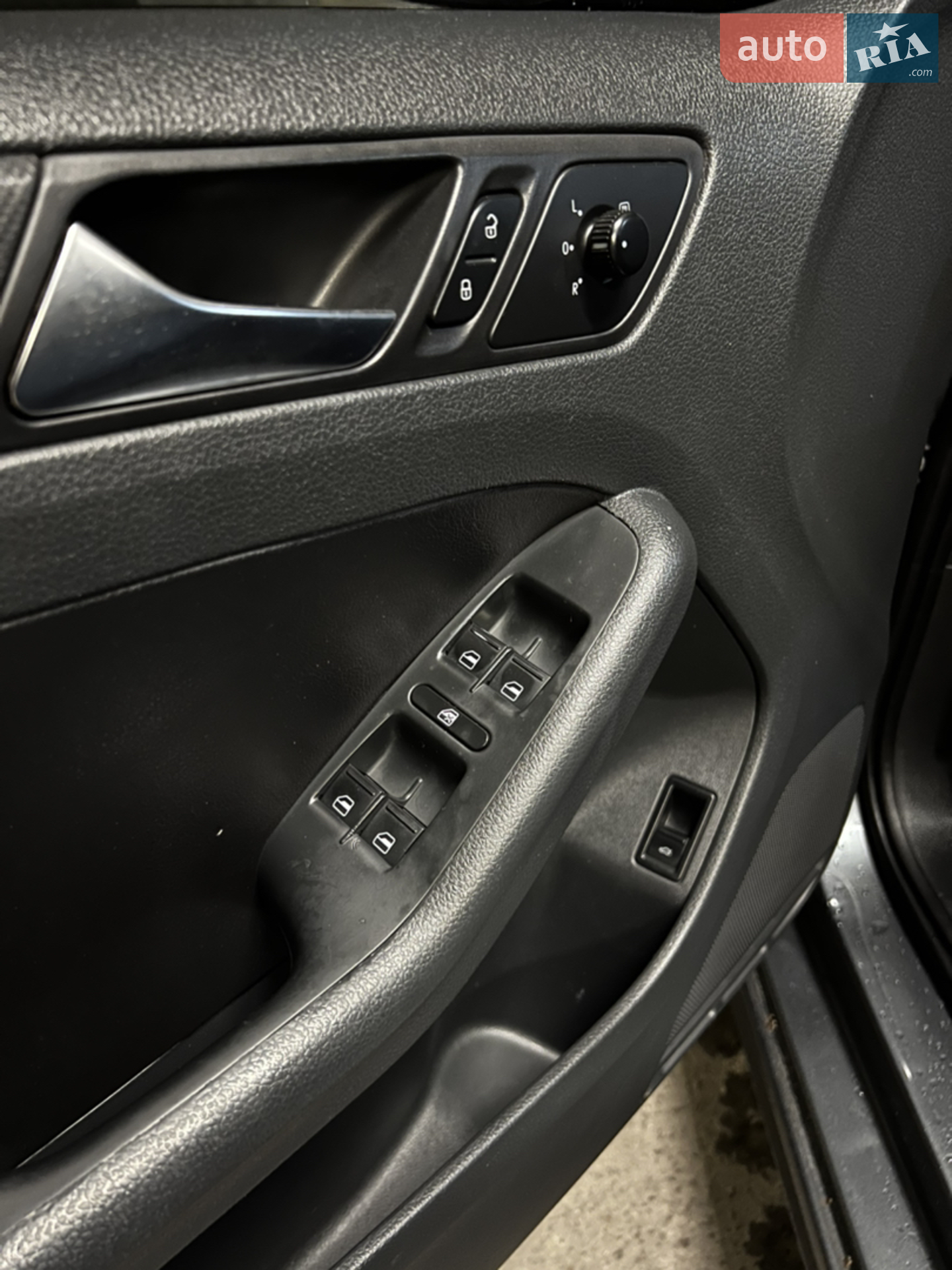 2011 Volkswagen Jetta - мініатюра 18