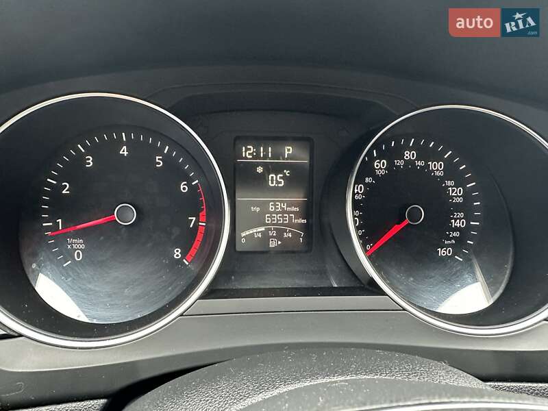 Седан Volkswagen Jetta 2016 в Рівному