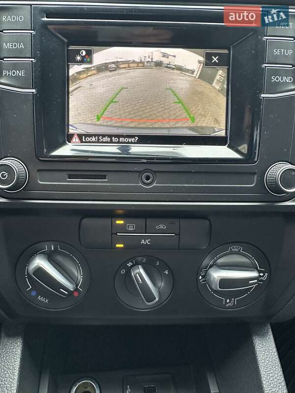 Седан Volkswagen Jetta 2016 в Рівному