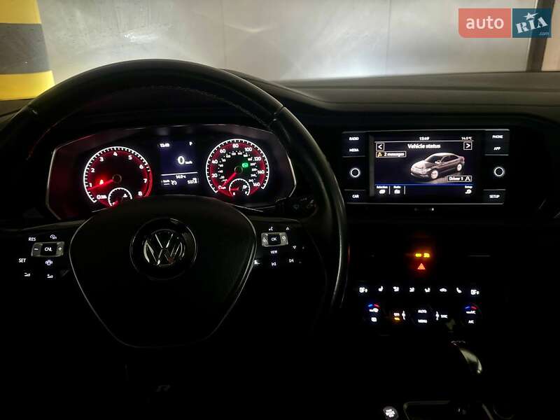 Седан Volkswagen Jetta 2019 в Сумах