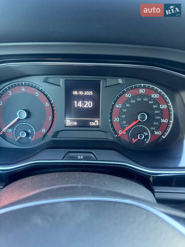 Седан Volkswagen Jetta 2019 в Сумах