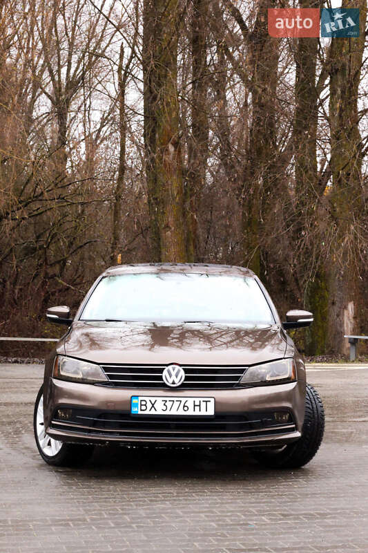 Седан Volkswagen Jetta 2014 в Хмельницком