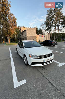 Седан Volkswagen Jetta 2015 в Харькове