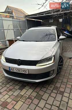 Седан Volkswagen Jetta 2013 в Днепре