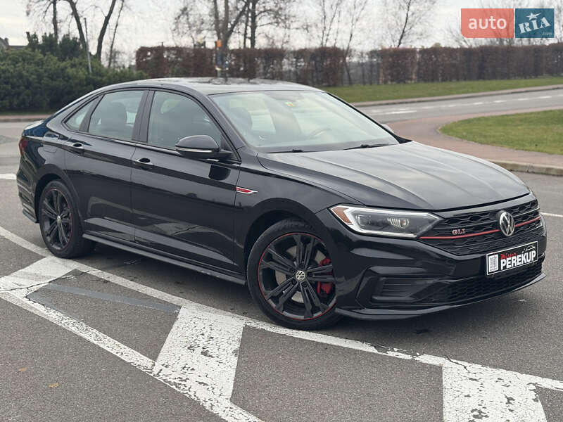 Седан Volkswagen Jetta 2018 в Киеве