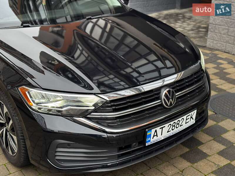 Седан Volkswagen Jetta 2022 в Ивано-Франковске