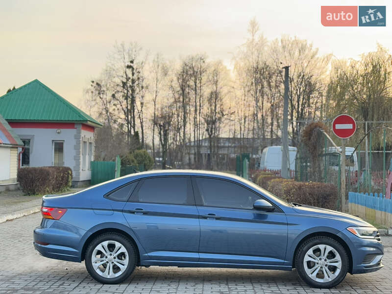 Седан Volkswagen Jetta 2018 в Ковелі