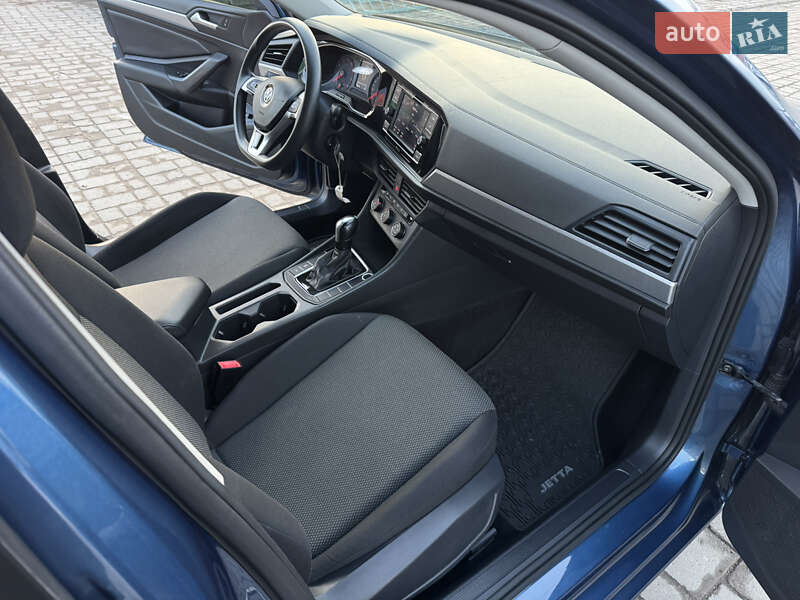 Седан Volkswagen Jetta 2018 в Ковелі