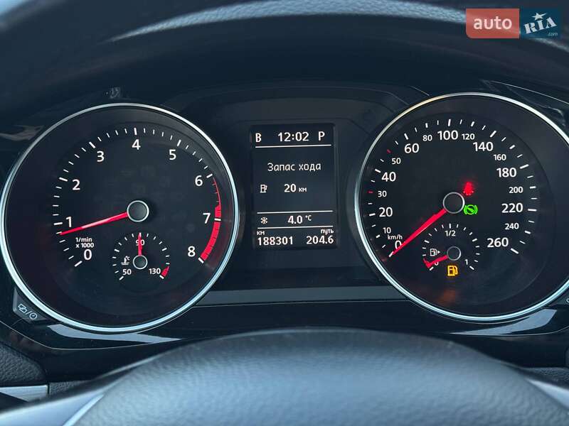 Седан Volkswagen Jetta 2017 в Ровно фото 40 Седан Volkswagen Jetta 2017 в Ровно