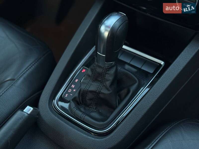 Седан Volkswagen Jetta 2017 в Ровно фото 70 Седан Volkswagen Jetta 2017 в Ровно