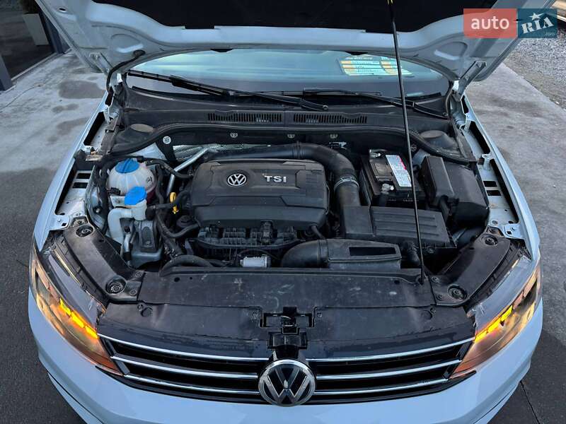 Седан Volkswagen Jetta 2017 в Ровно фото 74 Седан Volkswagen Jetta 2017 в Ровно